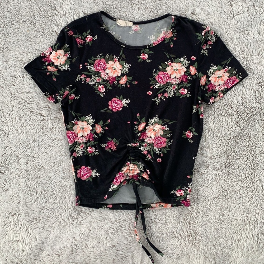 Soft crop tee